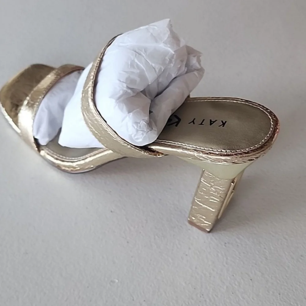 Katy Perry Hollow Heel Sandal - Picture 7 of 10